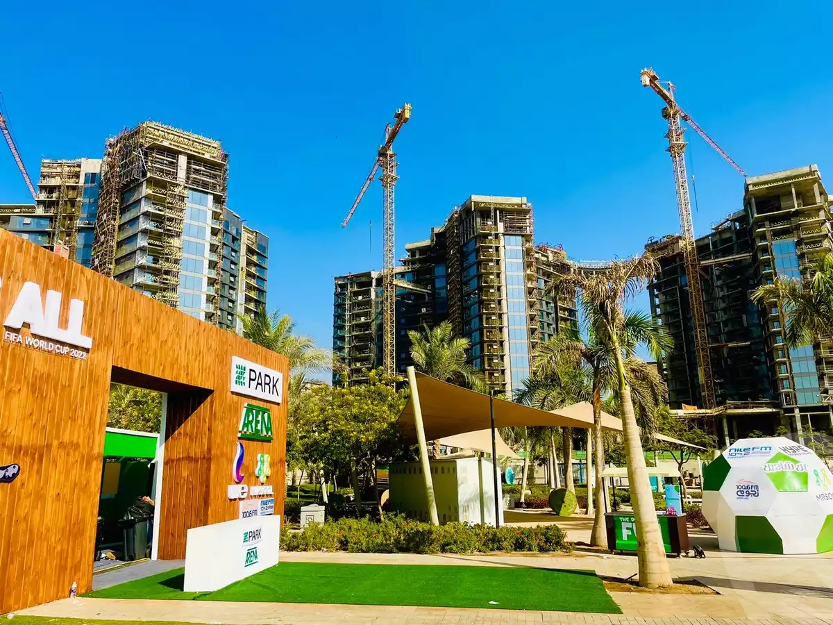 https://aqarmap.com.eg/ar/listing/4083664-for-sale-cairo-el-sheikh-zayed-city-compounds-brj-zyd-wr-llttwyr