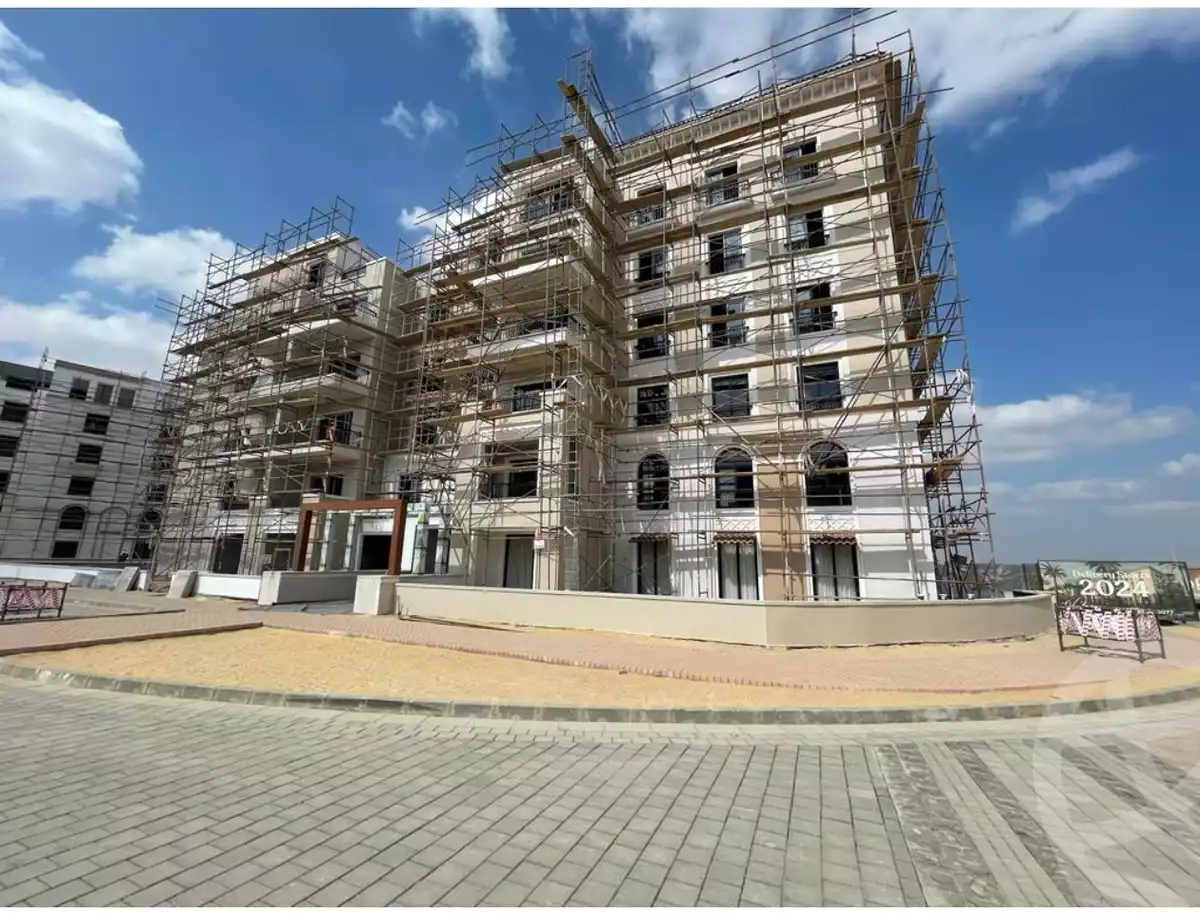 https://aqarmap.com.eg/en/listing/4085488-for-sale-cairo-el-sheikh-zayed-city-compounds-kmbwnd-fyldj-wyst-dr-llttwyr