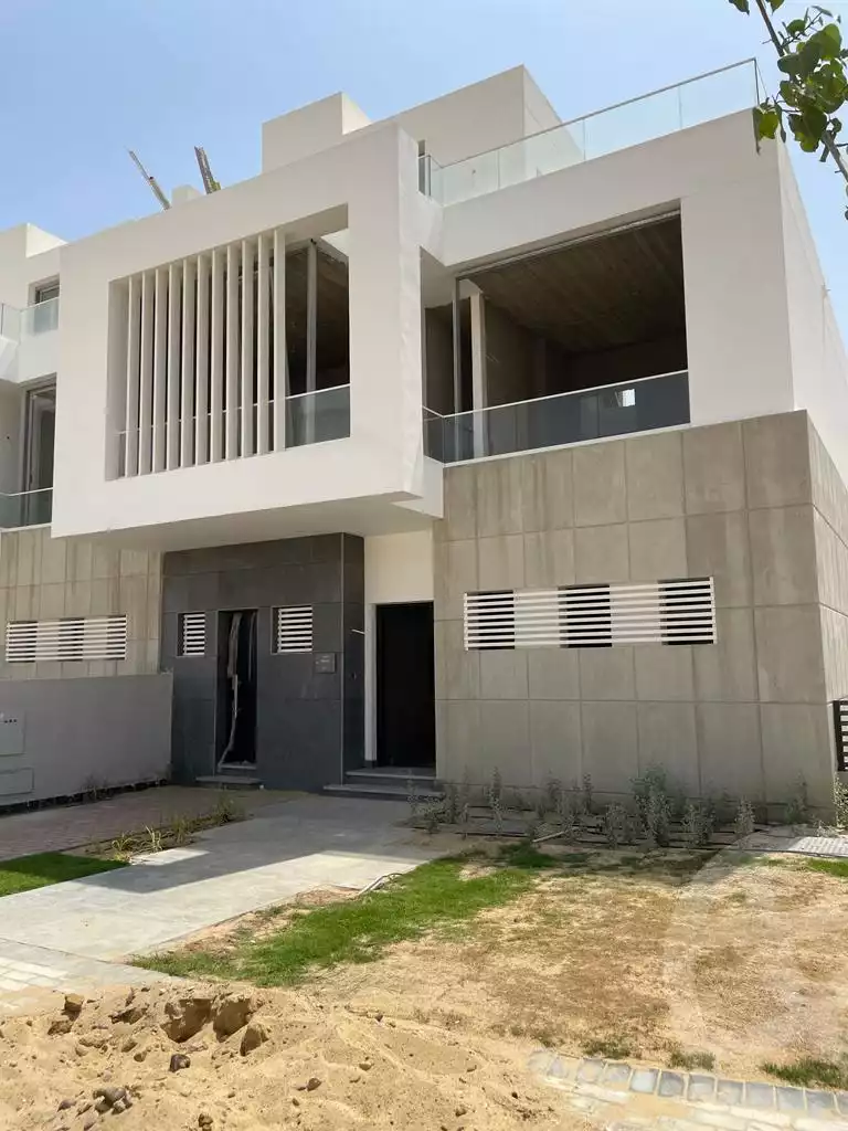 https://aqarmap.com.eg/en/listing/4086359-for-sale-cairo-alex-cairo-desert-road-kmbwnd-fy-tryq-skndry-lshrwy-joulz-compound-inertia