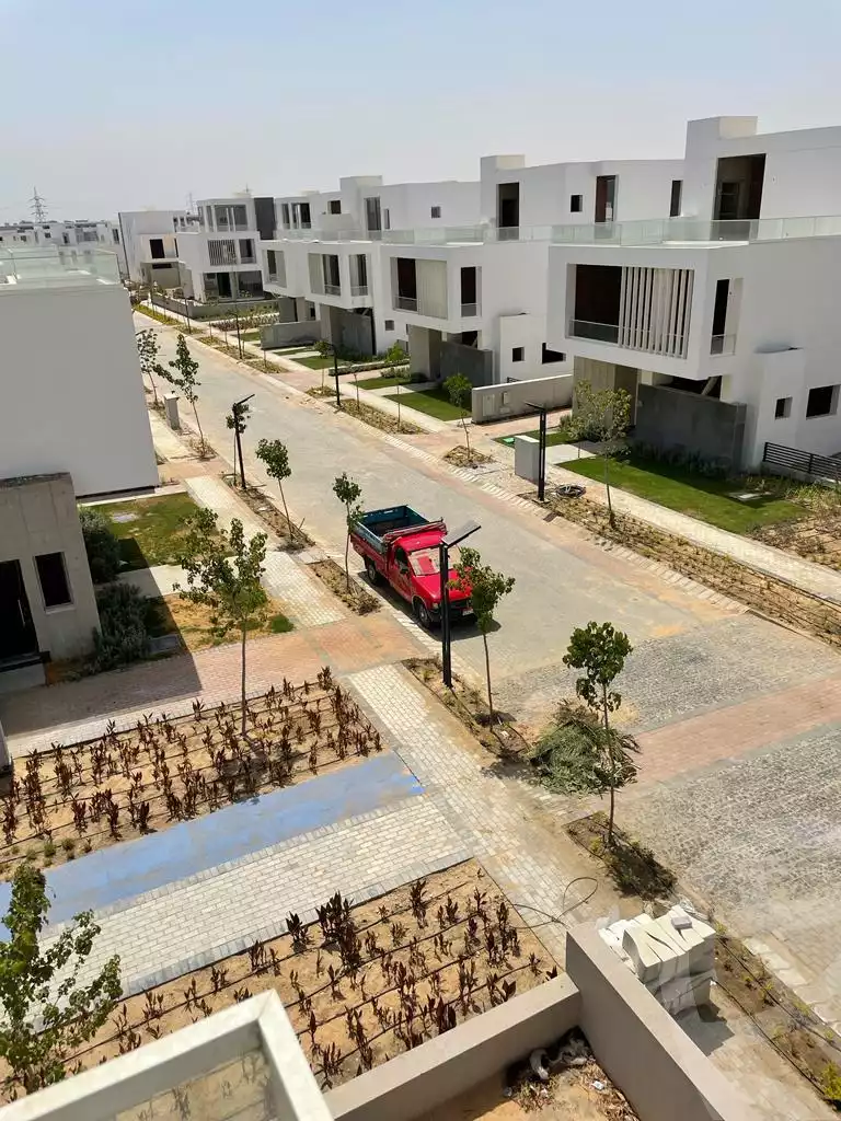 https://aqarmap.com.eg/en/listing/4086359-for-sale-cairo-alex-cairo-desert-road-kmbwnd-fy-tryq-skndry-lshrwy-joulz-compound-inertia