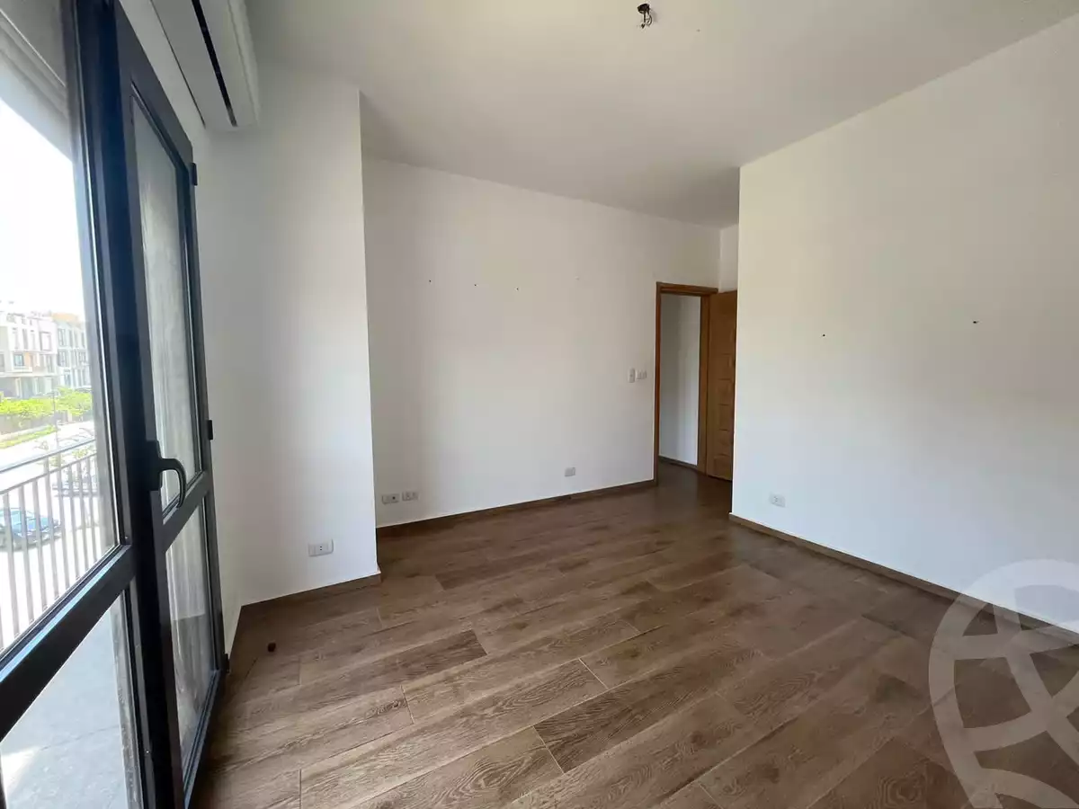 https://aqarmap.com.eg/ar/listing/4090538-for-rent-cairo-el-sheikh-zayed-city-compounds-in-sheikh-zayed-the-courtyard