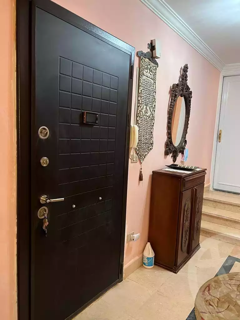 https://aqarmap.com.eg/ar/listing/4090553-for-sale-cairo-mokattam-shareaa-9