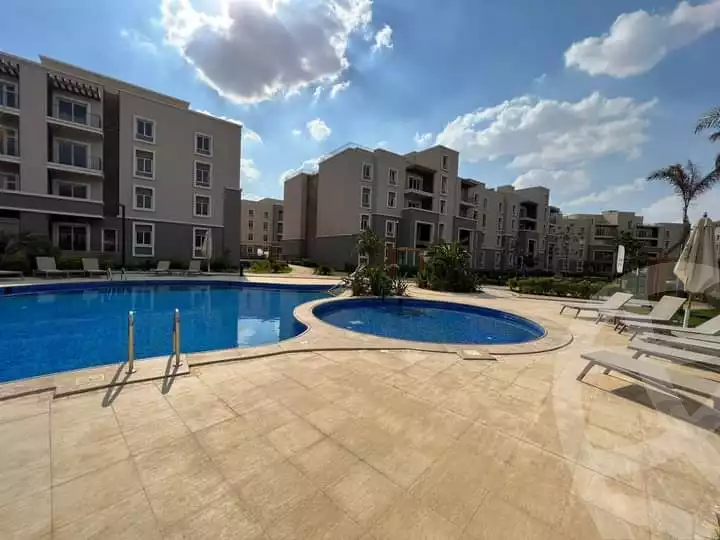 https://aqarmap.com.eg/ar/listing/4091682-for-sale-cairo-6th-of-october-compound-october-plaza