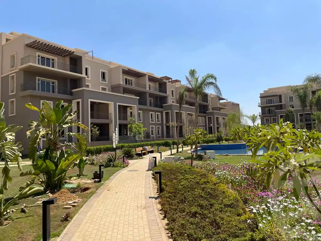 https://aqarmap.com.eg/en/listing/4092378-for-sale-cairo-6th-of-october-compound-october-plaza