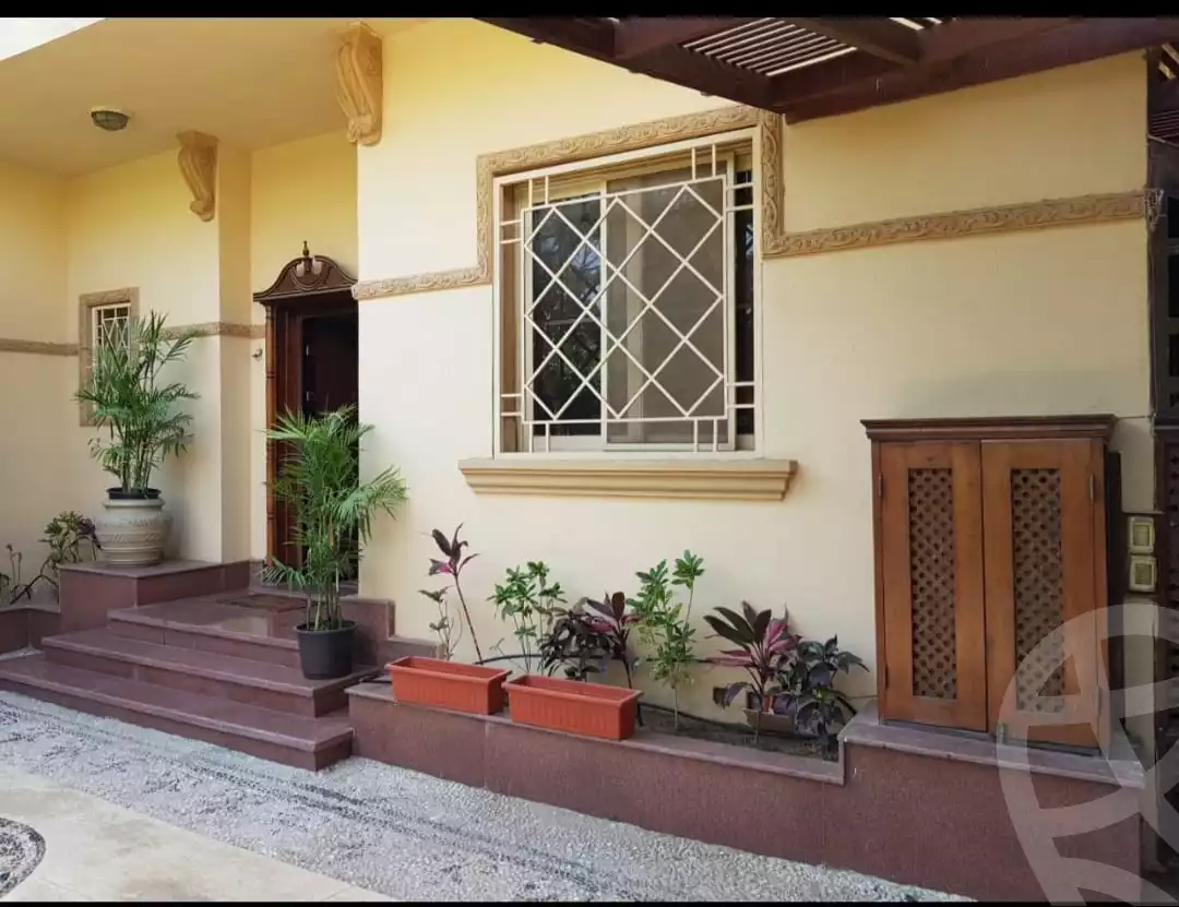 https://aqarmap.com.eg/ar/listing/4094210-for-sale-cairo-new-cairo-compounds-moon-valley