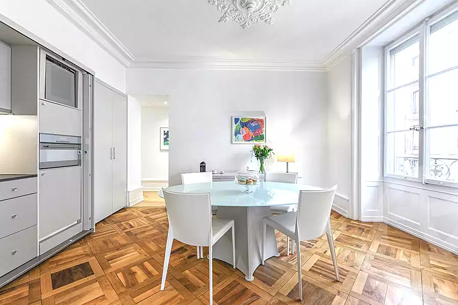 https://aqarmap.com.eg/ar/listing/4094253-for-rent-cairo-downtown-kasr-el-neel-meret-basha-st
