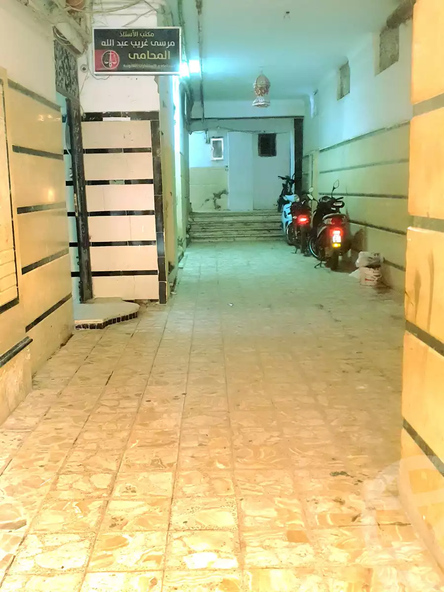 https://aqarmap.com.eg/en/listing/4099131-for-sale-alexandria-lsywf-al-saaeh-sq