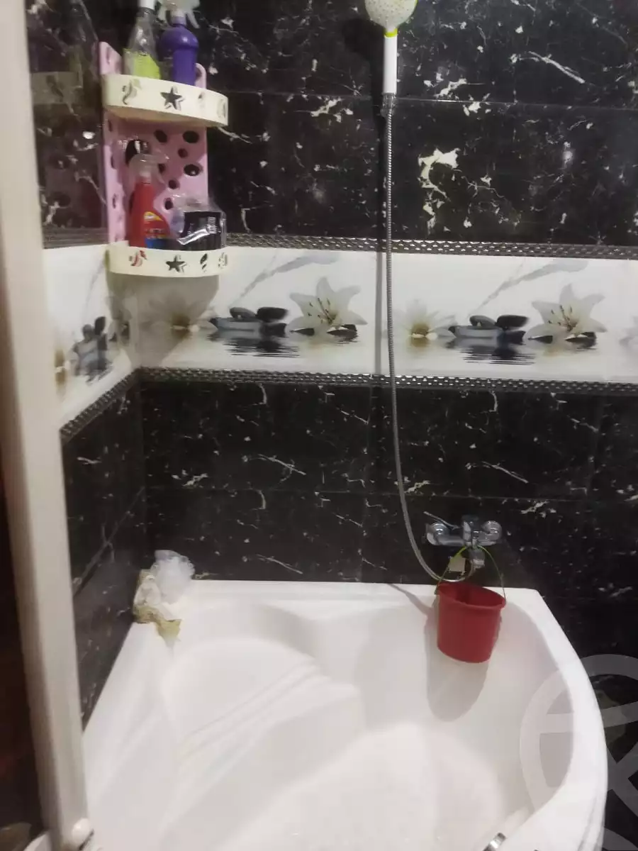 https://aqarmap.com.eg/en/listing/4099183-for-sale-cairo-ain-shams-6-october-st