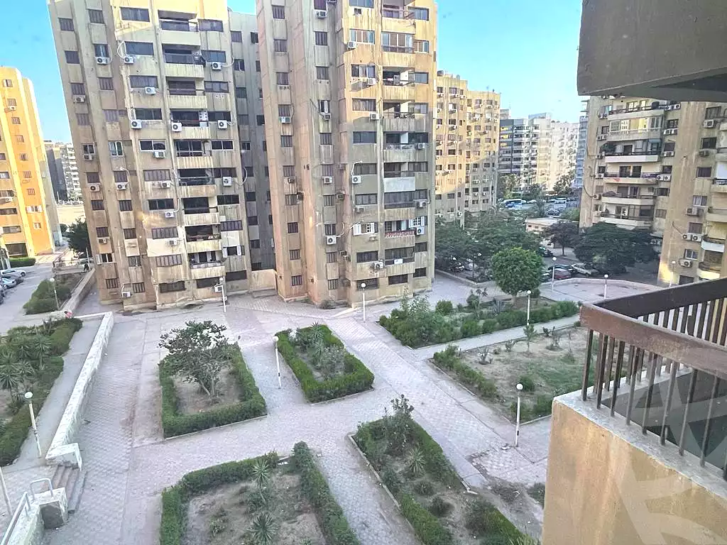 https://aqarmap.com.eg/ar/listing/4100601-for-sale-omarat-al-madfaaia