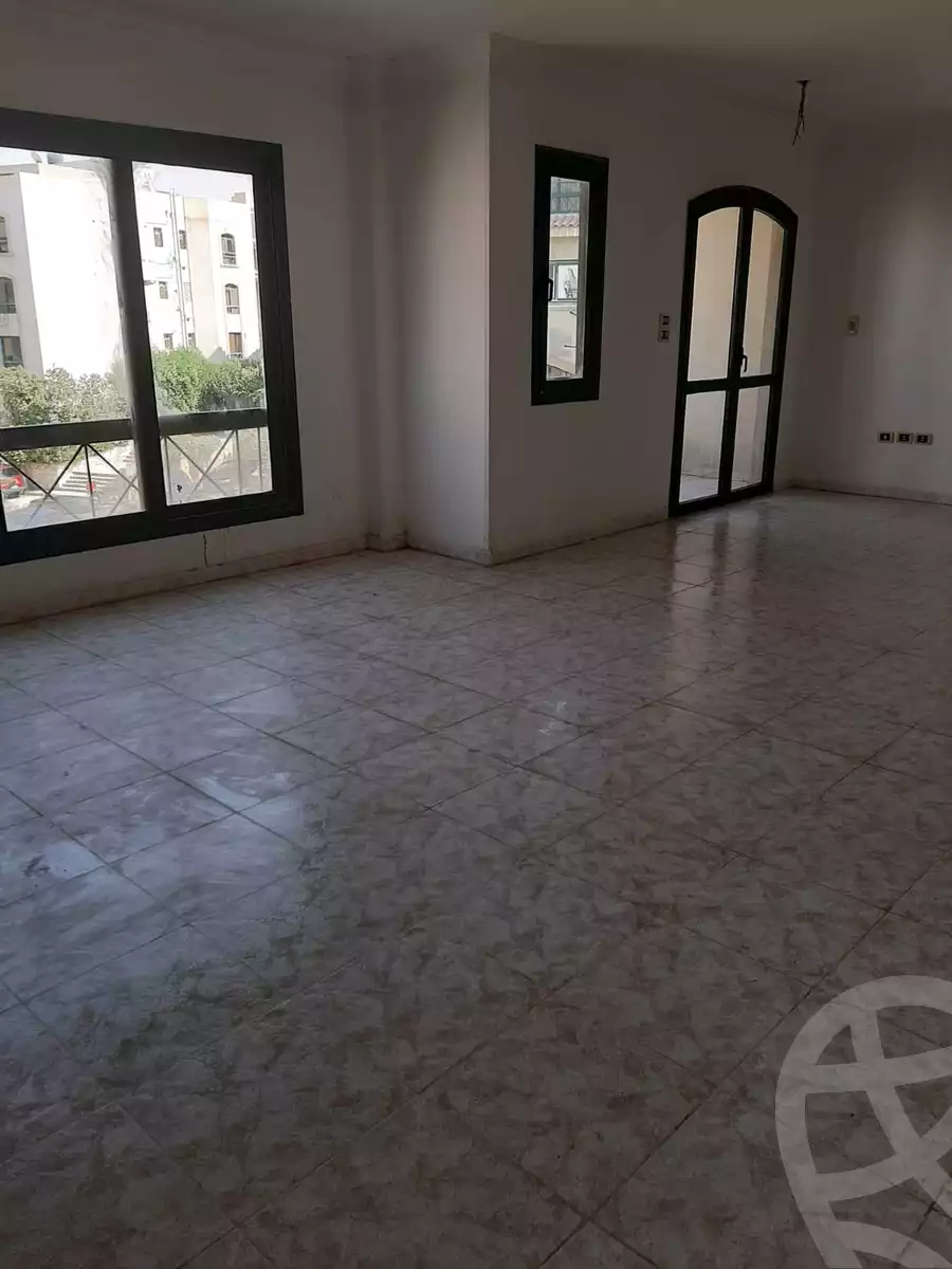 https://aqarmap.com.eg/en/listing/4104772-for-sale-cairo-new-cairo-compounds-zizinia-city