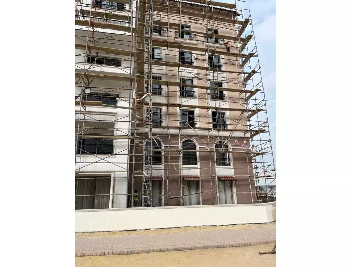 https://aqarmap.com.eg/en/listing/4107037-for-sale-cairo-el-sheikh-zayed-city-compounds-kmbwnd-fyldj-wyst-dr-llttwyr