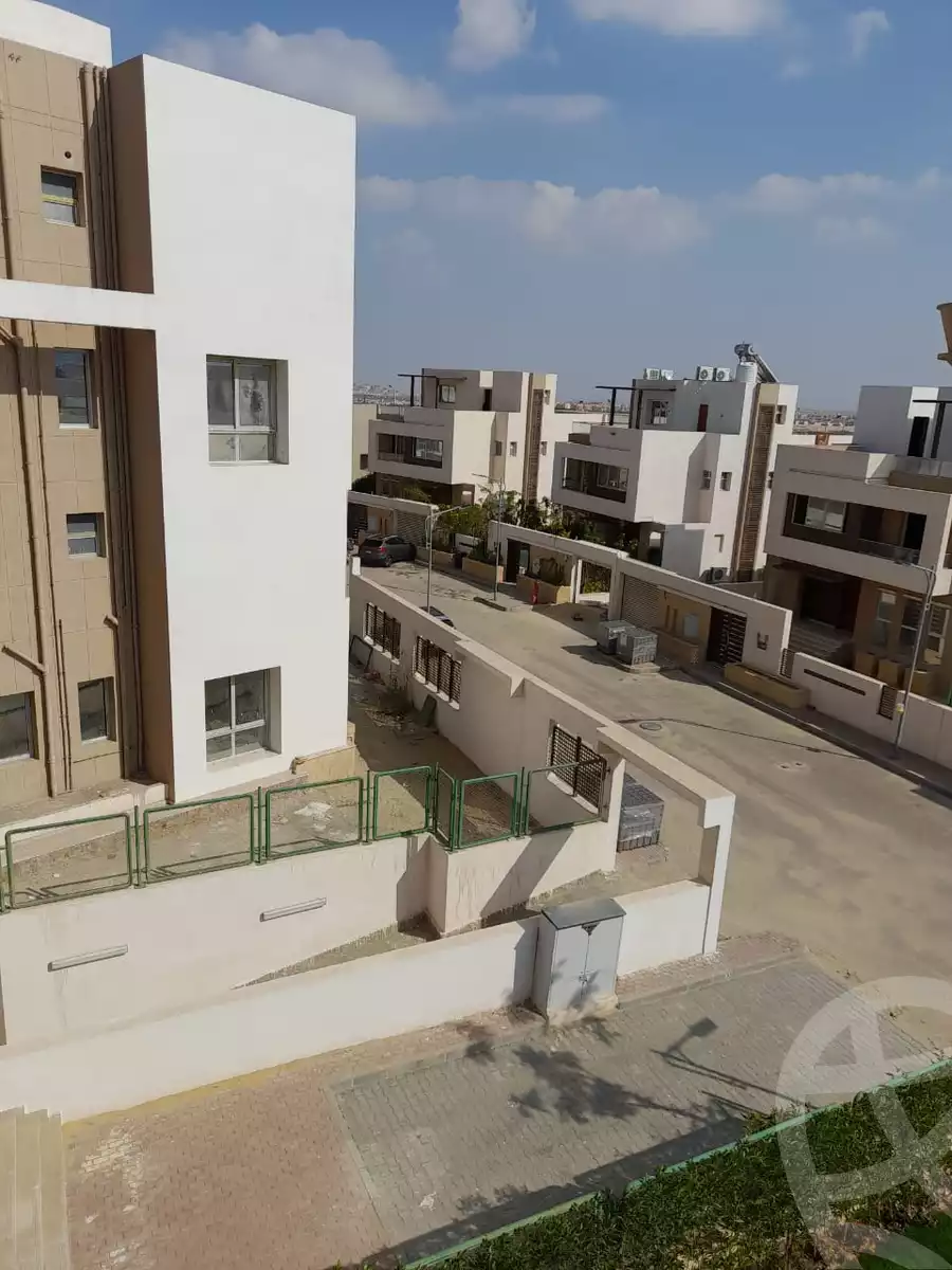 https://aqarmap.com.eg/en/listing/4107169-for-sale-cairo-6th-of-october-compound-upville