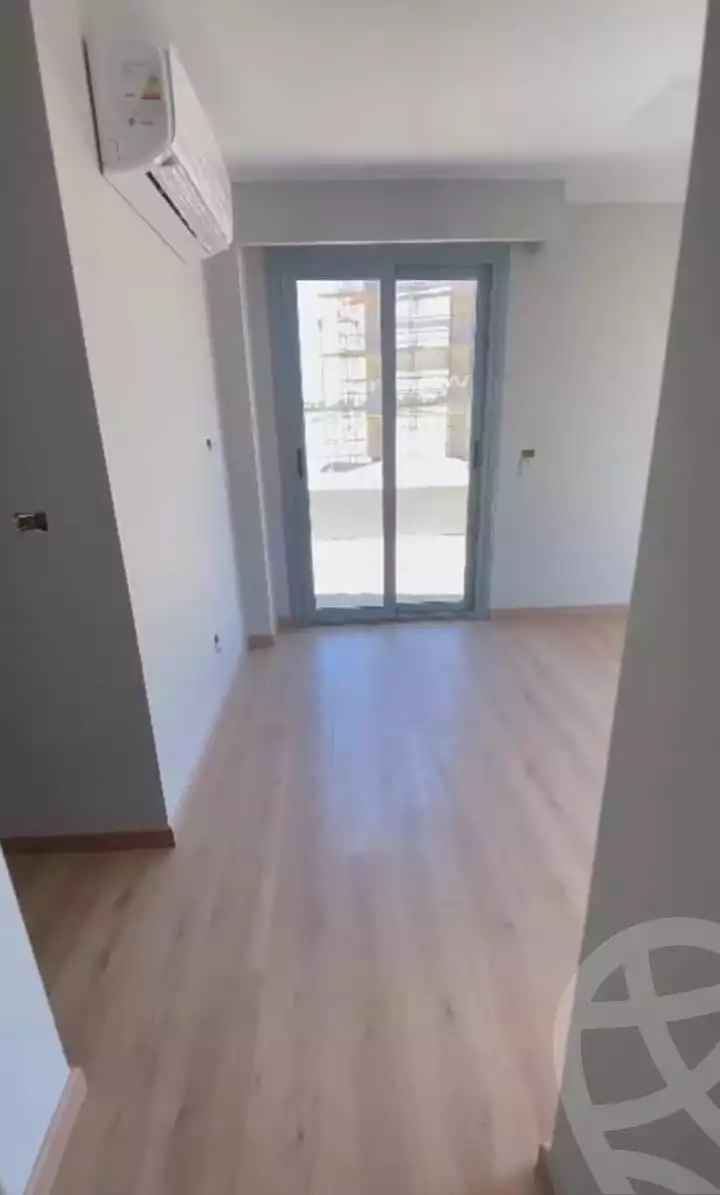 https://aqarmap.com.eg/en/listing/4110216-for-sale-cairo-el-sheikh-zayed-city-compounds-kmbwnd-fyldj-wyst-dr-llttwyr
