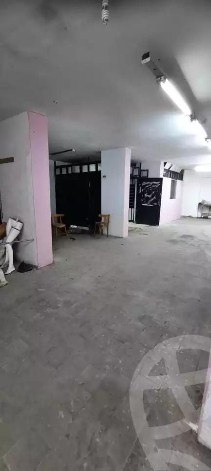 https://aqarmap.com.eg/ar/listing/4111985-for-sale-alexandria-moharram-bey-kanal-al-mahmoudeya-al-bahri-st