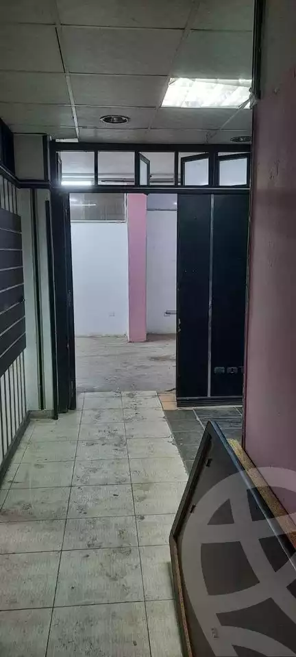 https://aqarmap.com.eg/ar/listing/4111985-for-sale-alexandria-moharram-bey-kanal-al-mahmoudeya-al-bahri-st