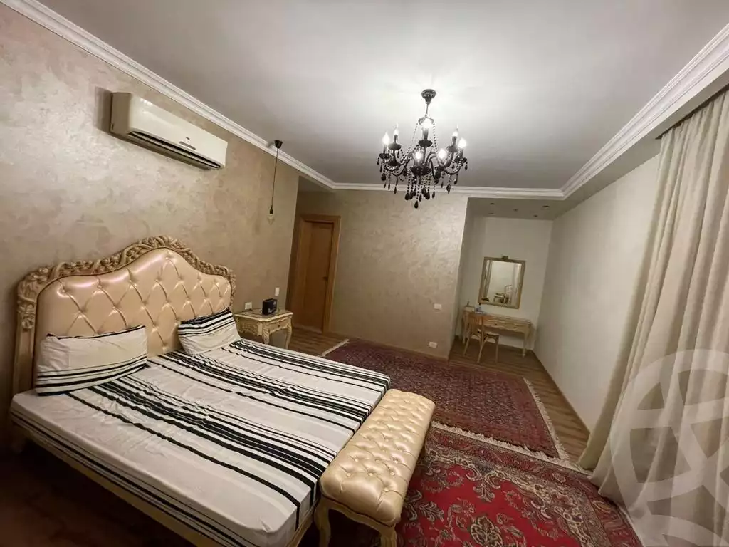 https://aqarmap.com.eg/en/listing/4115485-for-rent-cairo-el-sheikh-zayed-city-compounds-kmbwnd-wyst-twn-swdyk