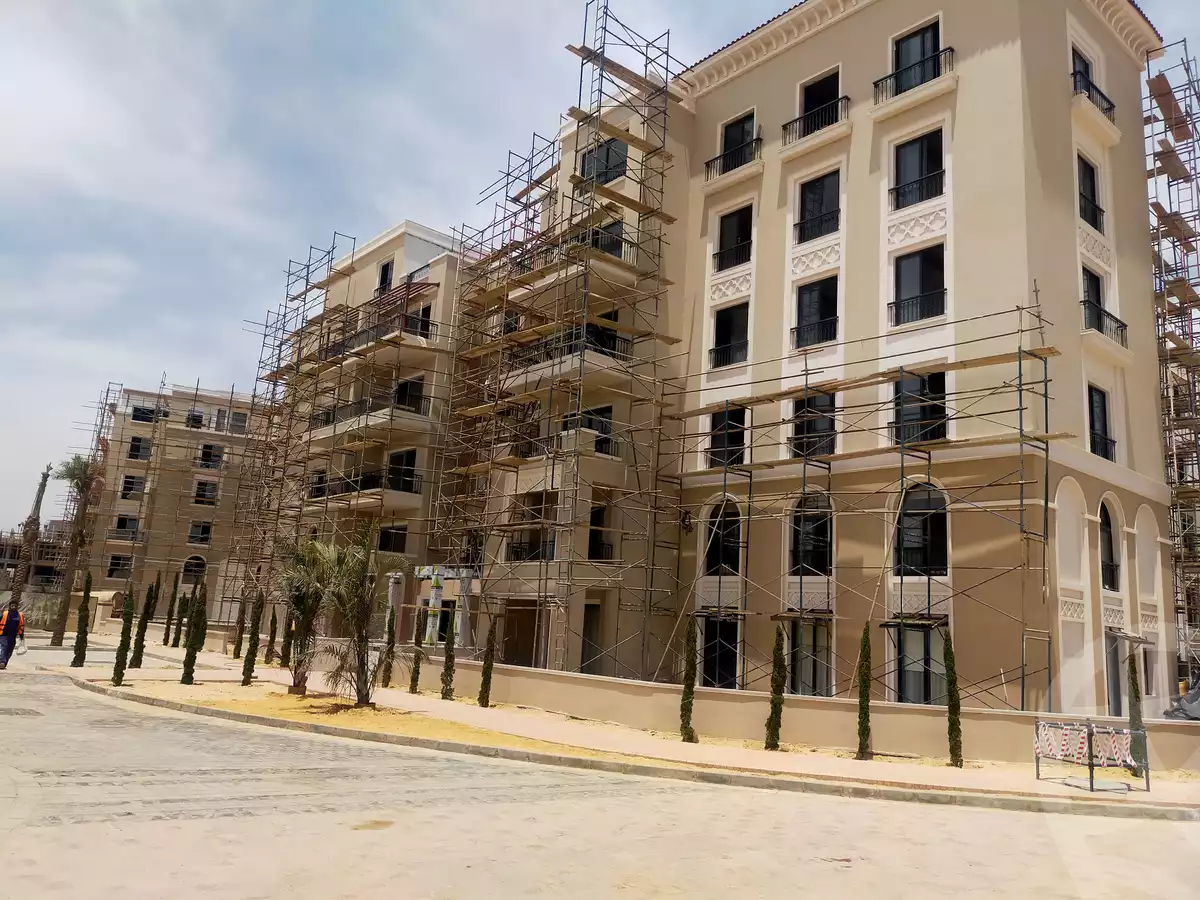 https://aqarmap.com.eg/en/listing/4117597-for-sale-cairo-el-sheikh-zayed-city-compounds-kmbwnd-fyldj-wyst-dr-llttwyr