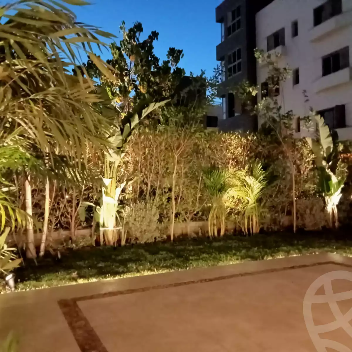 https://aqarmap.com.eg/en/listing/4121727-for-rent-cairo-6th-of-october-compound-aeon