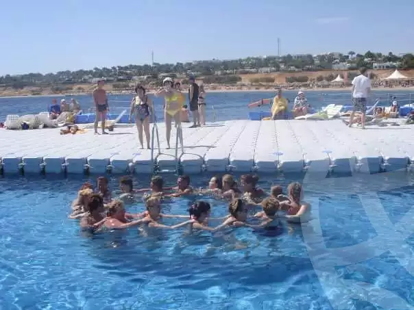https://aqarmap.com.eg/ar/listing/4121800-for-rent-sharm-el-sheikh-resorts-domina-coral-bay-oasis