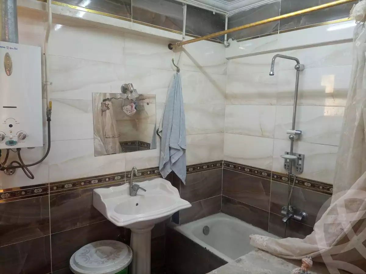 https://aqarmap.com.eg/ar/listing/4124012-for-sale-cairo-ain-shams-6-october-st