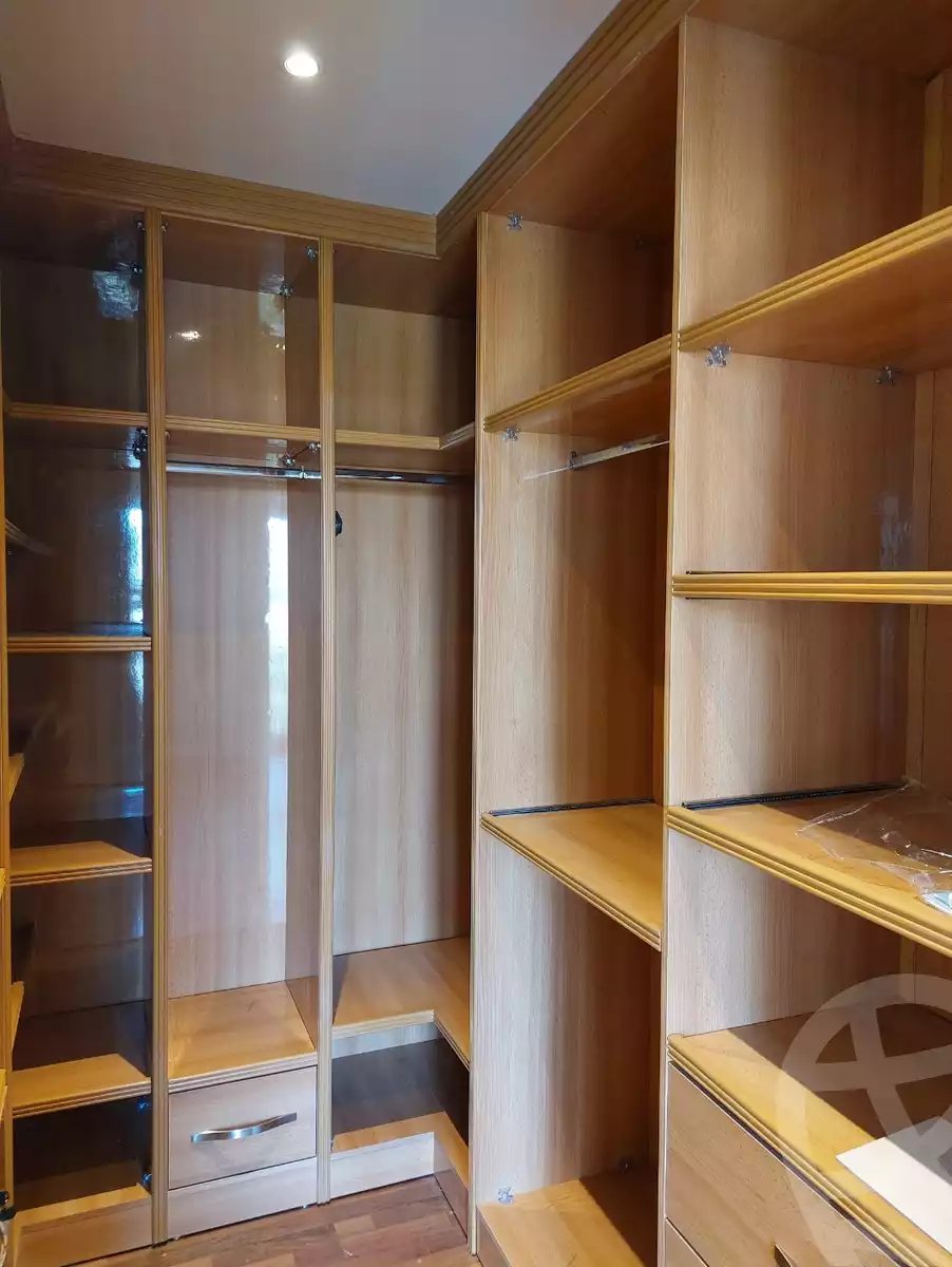 https://aqarmap.com.eg/ar/listing/4127874-for-rent-cairo-6th-of-october-compound-pyramid-hills