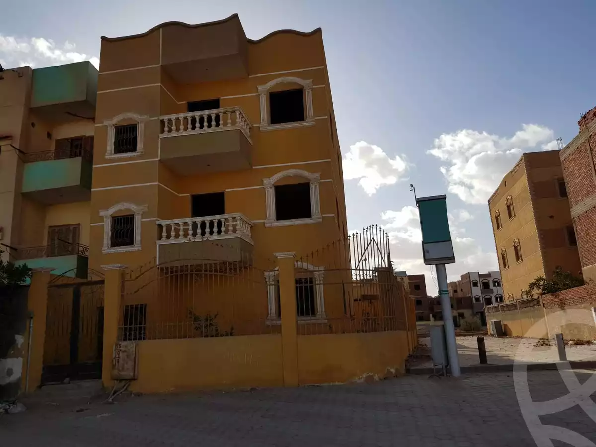 https://aqarmap.com.eg/ar/listing/4133187-for-sale-cairo-6th-of-october-hadaeq-october-ebni-betak-2