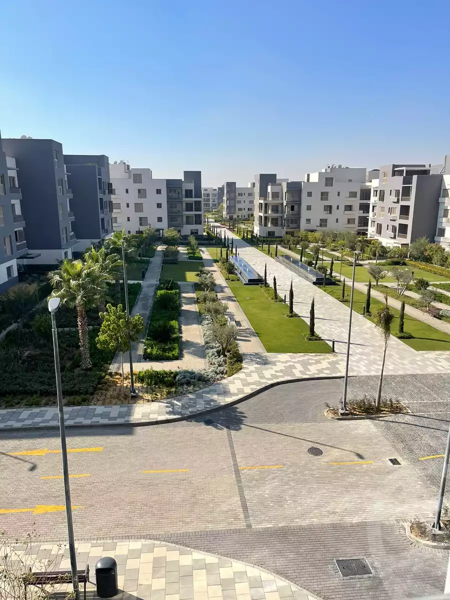 https://aqarmap.com.eg/en/listing/4137011-for-rent-cairo-6th-of-october-compound-aeon