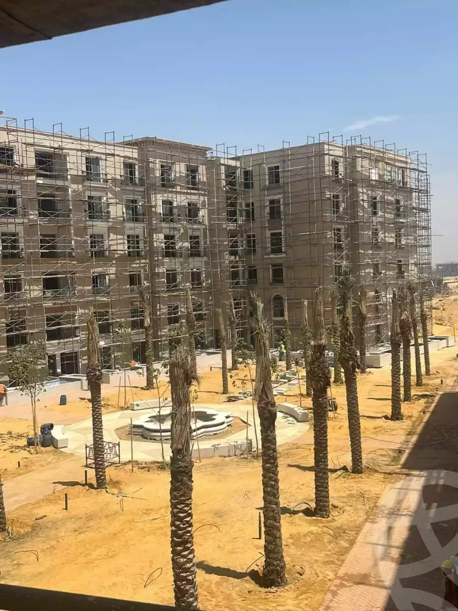 https://aqarmap.com.eg/en/listing/4140387-for-sale-cairo-el-sheikh-zayed-city-compounds-kmbwnd-fyldj-wyst-dr-llttwyr