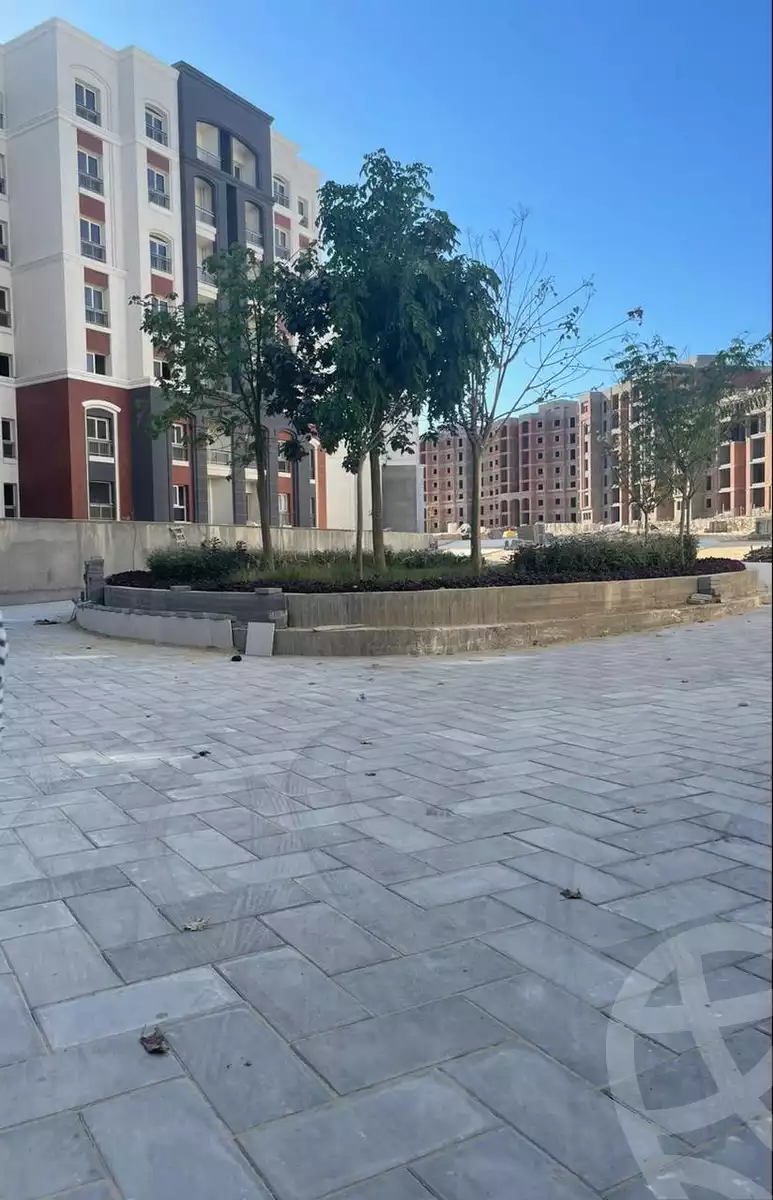 https://aqarmap.com.eg/ar/listing/4074343-for-sale-alexandria-compounds-alex-west