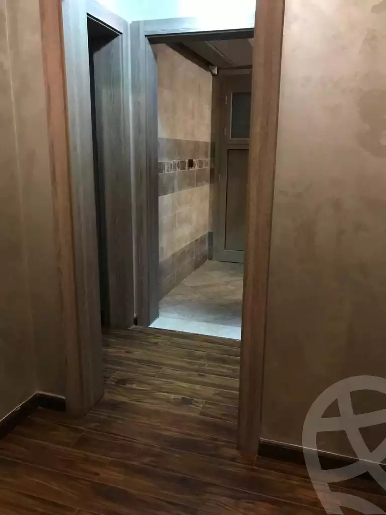https://aqarmap.com.eg/en/listing/4142597-for-sale-cairo-6th-of-october-compound-eshraqah