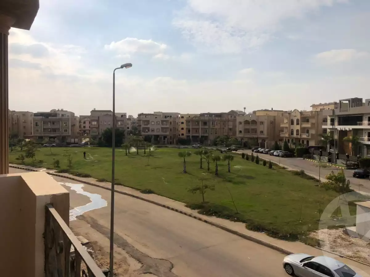 https://aqarmap.com.eg/ar/listing/4142946-for-rent-cairo-el-sheikh-zayed-city-el-hay-elthamen-lhkm