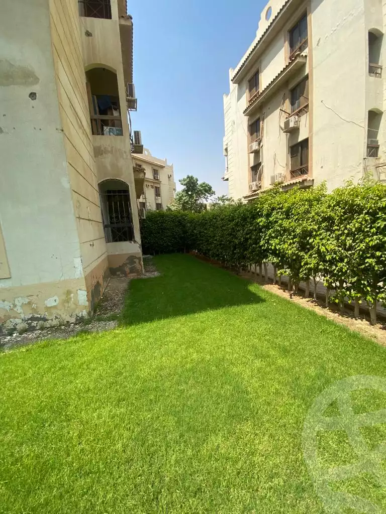 https://aqarmap.com.eg/en/listing/4146302-for-sale-cairo-new-cairo-compounds-zizinia-city