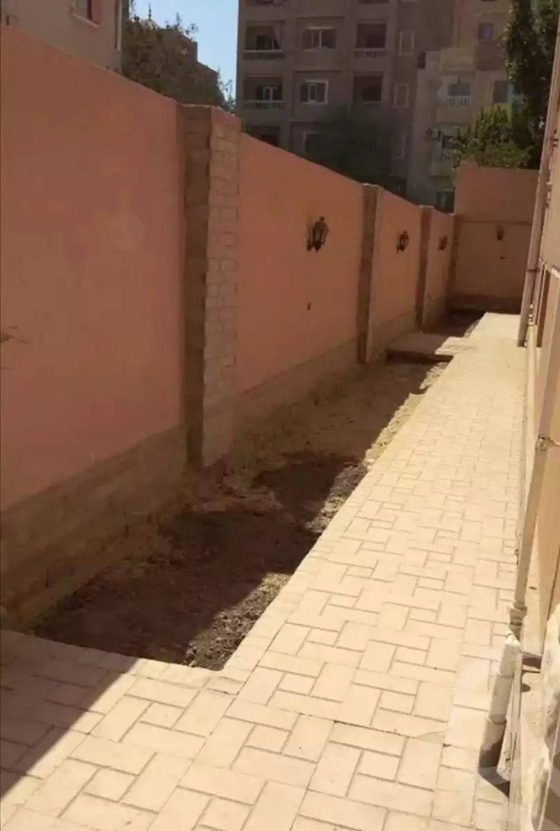 https://aqarmap.com.eg/en/listing/4146655-for-sale-cairo-6th-of-october-mntq-fr-y-b-6-ktwbr