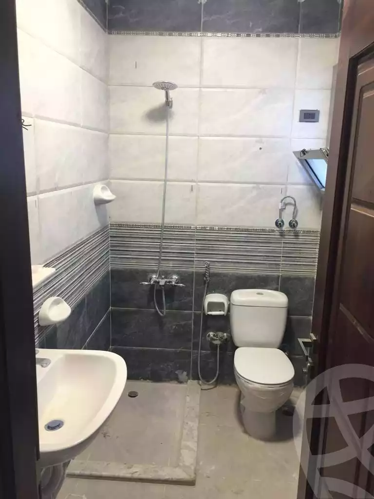https://aqarmap.com.eg/en/listing/4148497-for-sale-cairo-nasr-city-compound-degla-towers