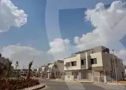 https://aqarmap.com.eg/en/listing/4149769-for-sale-cairo-6th-of-october-compounds-blm-fyl