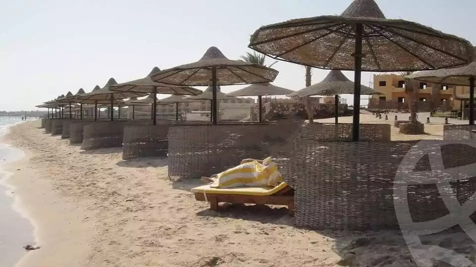 https://aqarmap.com.eg/ar/listing/3836811-for-sale-cairo-alex-cairo-desert-road-pearl-pyramids