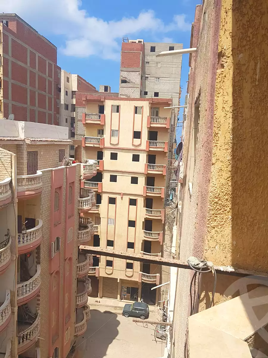 https://aqarmap.com.eg/en/listing/4151611-for-sale-alexandria-el-hanouvel-el-zahraa-city-st