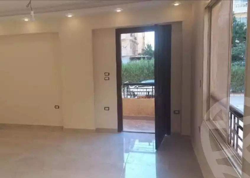 https://aqarmap.com.eg/ar/listing/4152657-for-rent-cairo-6th-of-october-compounds-jrdyny-lshms