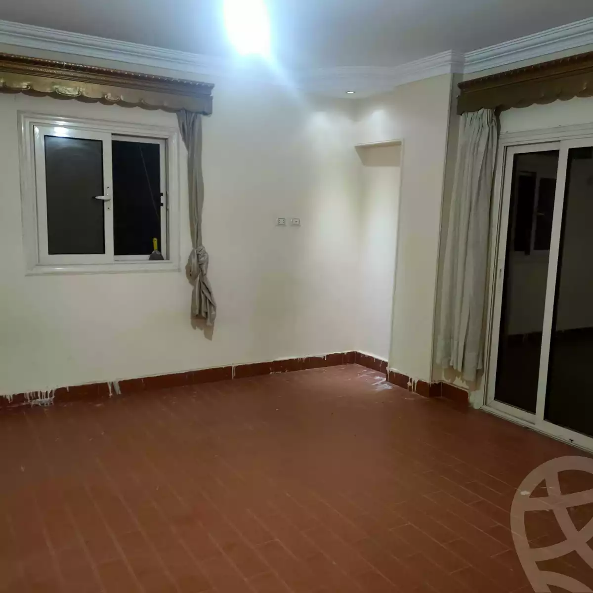 https://aqarmap.com.eg/ar/listing/4152775-for-rent-cairo-hdyq-lhrm--mntq-d
