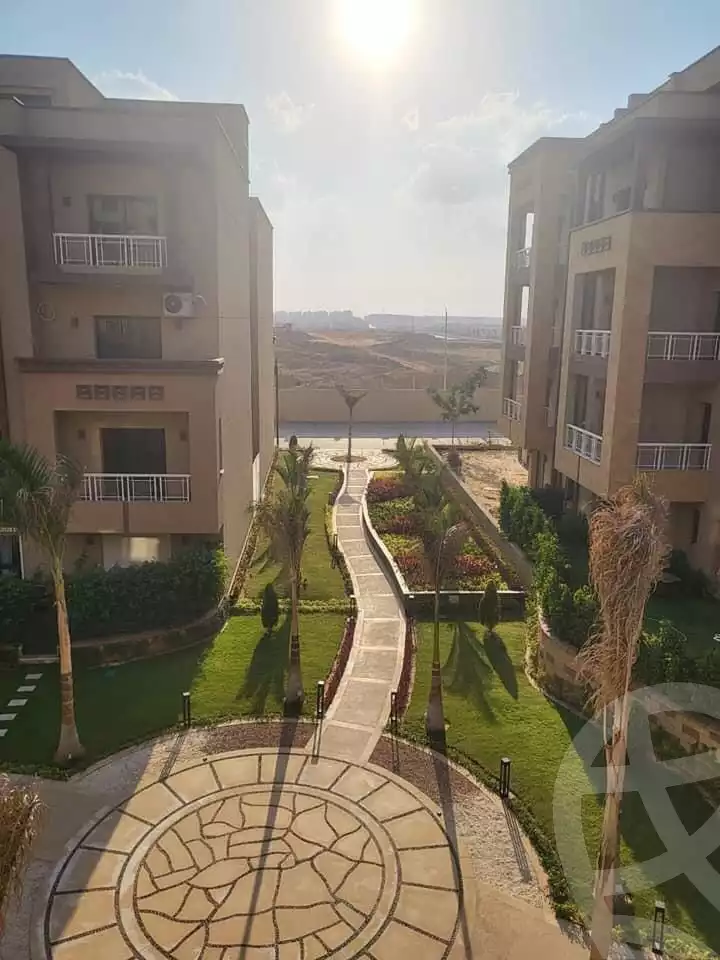 https://aqarmap.com.eg/en/listing/4153952-for-sale-cairo-6th-of-october-compound-green-5