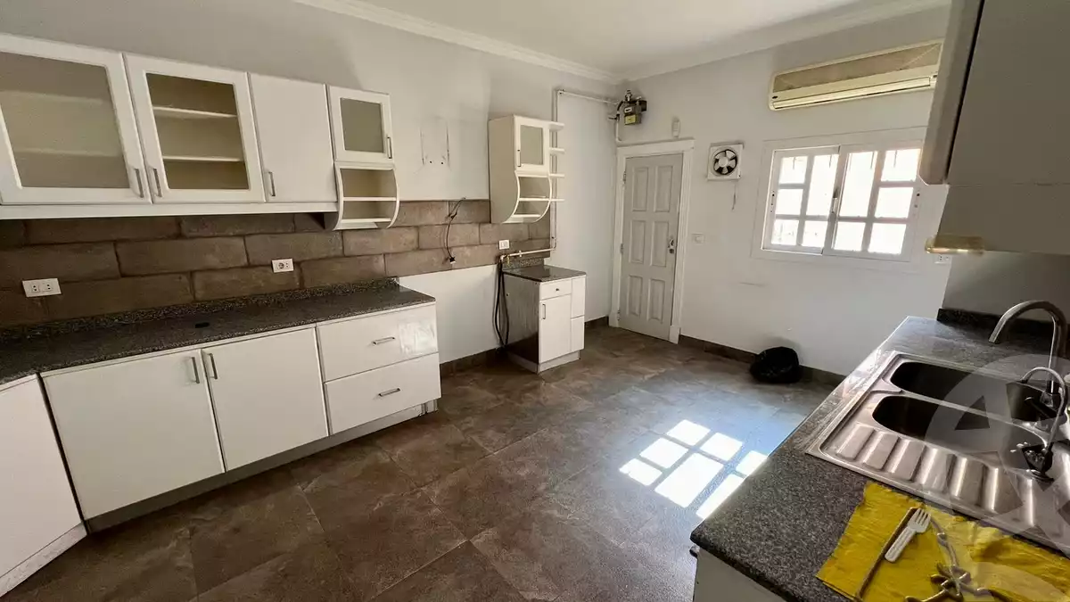https://aqarmap.com.eg/en/listing/4154278-for-rent-cairo-6th-of-october-compound-palm-hills-october