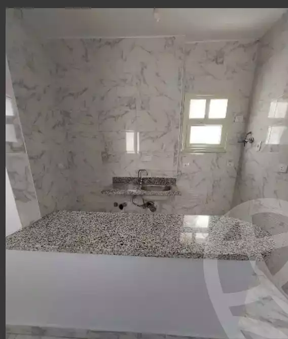 https://aqarmap.com.eg/en/listing/4156352-for-sale-cairo-el-sheikh-zayed-city-compounds-greens
