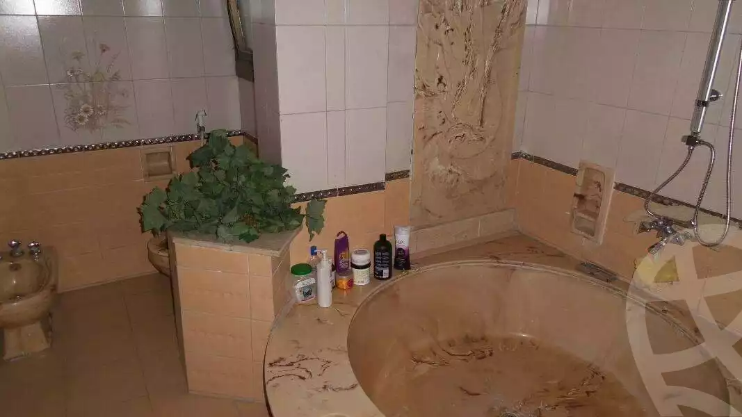 https://aqarmap.com.eg/ar/listing/4162198-for-sale-cairo-el-mohandesen-shareaa-ahmed-orabi