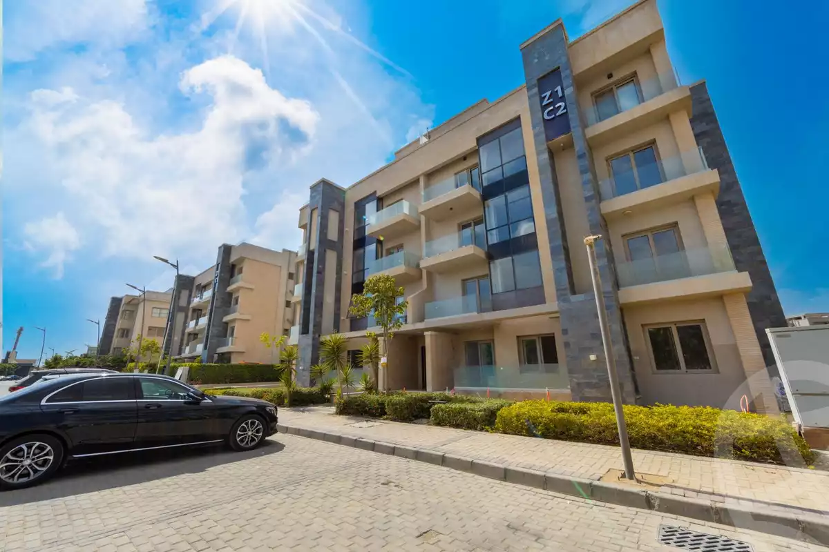 https://aqarmap.com.eg/ar/listing/4163569-for-sale-cairo-new-cairo-compounds-moon-valley
