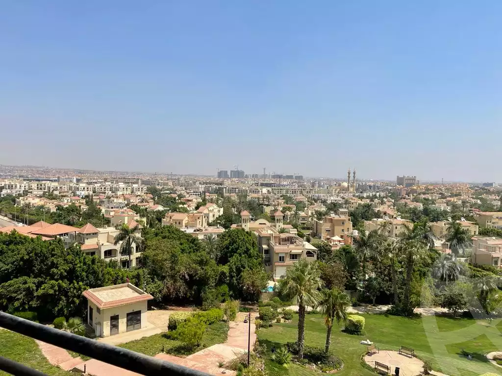 https://aqarmap.com.eg/ar/listing/4165933-for-sale-cairo-el-sheikh-zayed-city-compounds-in-sheikh-zayed-zayed-2000