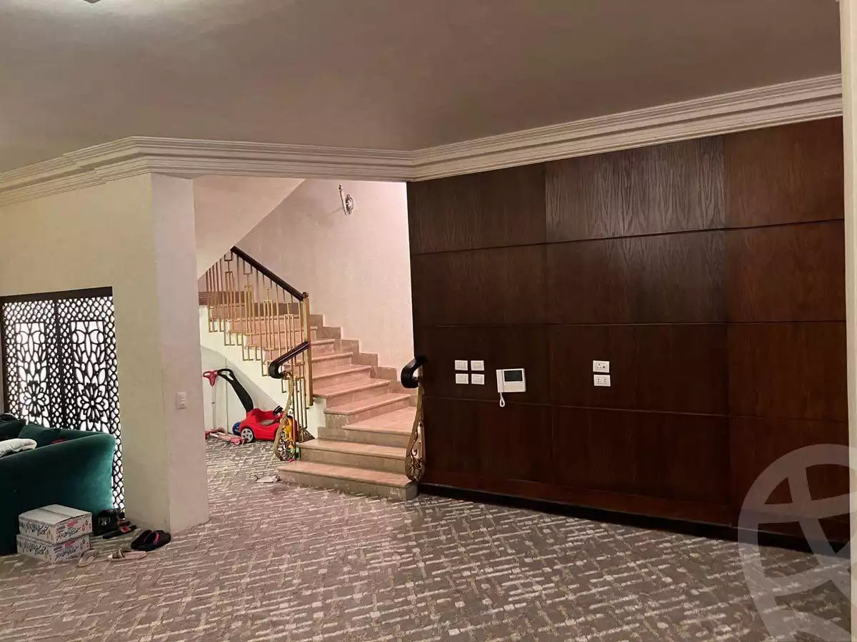 https://aqarmap.com.eg/ar/listing/4167035-for-sale-cairo-el-sheikh-zayed-city-compounds-in-sheikh-zayed-royal-city
