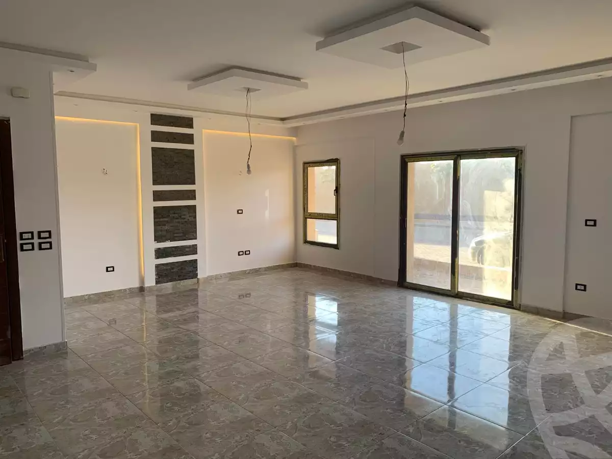 https://aqarmap.com.eg/ar/listing/4168346-for-rent-cairo-6th-of-october-compound-green-5