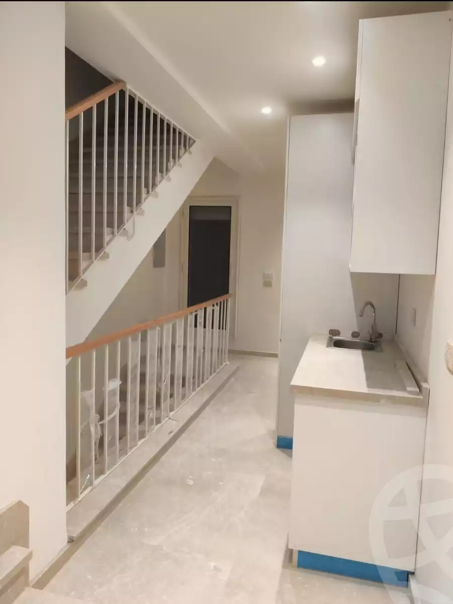 https://aqarmap.com.eg/en/listing/4166674-for-rent-crown-central-palm-hills