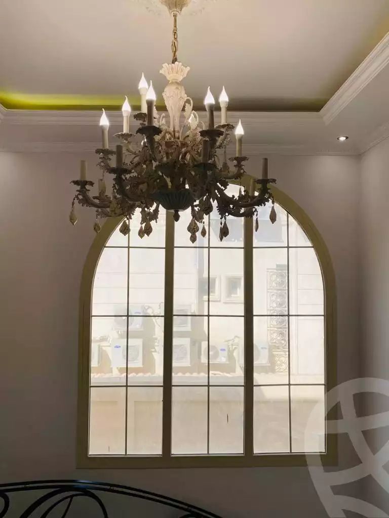 https://aqarmap.com.eg/ar/listing/4169256-for-sale-cairo-el-sheikh-zayed-city-compounds-in-sheikh-zayed-royal-city