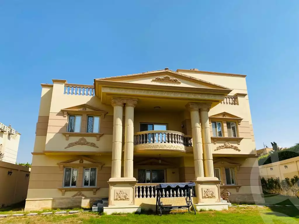 https://aqarmap.com.eg/ar/listing/4169256-for-sale-cairo-el-sheikh-zayed-city-compounds-in-sheikh-zayed-royal-city